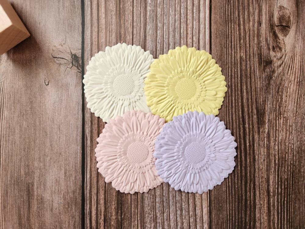 Flower Embossed Die Cut