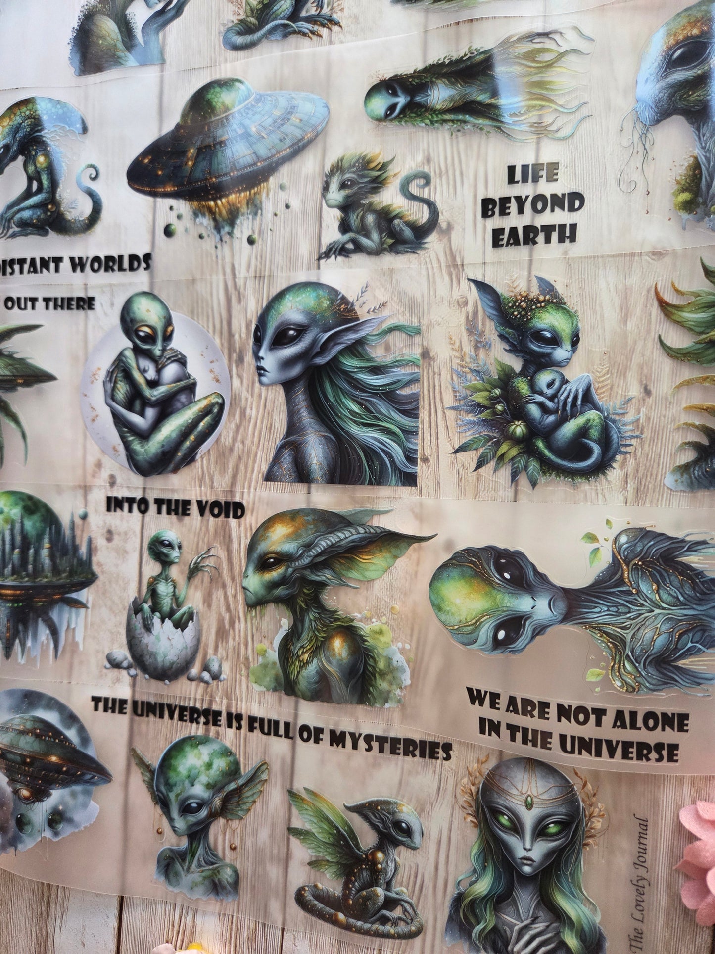 Aliens - PET Tape Sample Loop (Reggie)