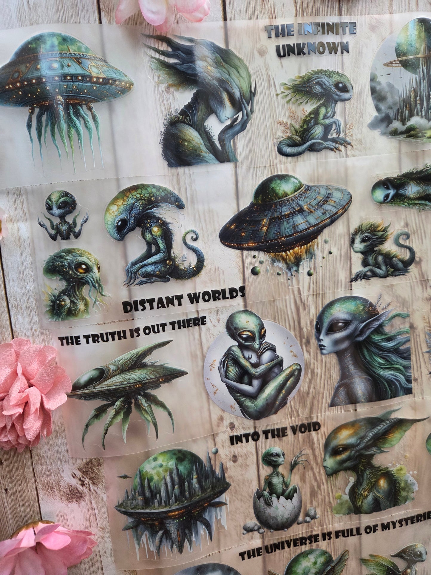 Aliens - PET Tape Sample Loop (Reggie)