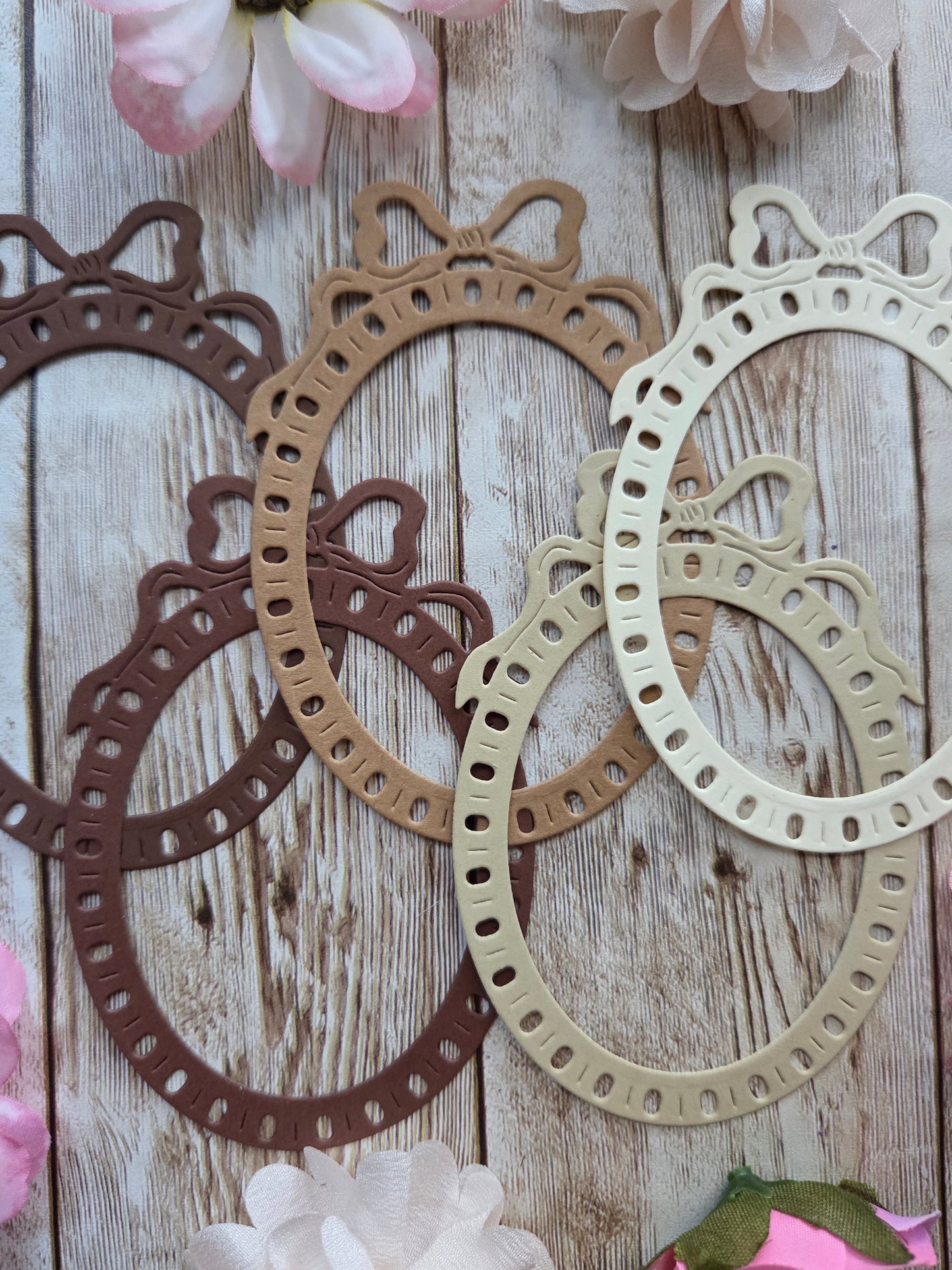 Bow Frames Die Cut Set