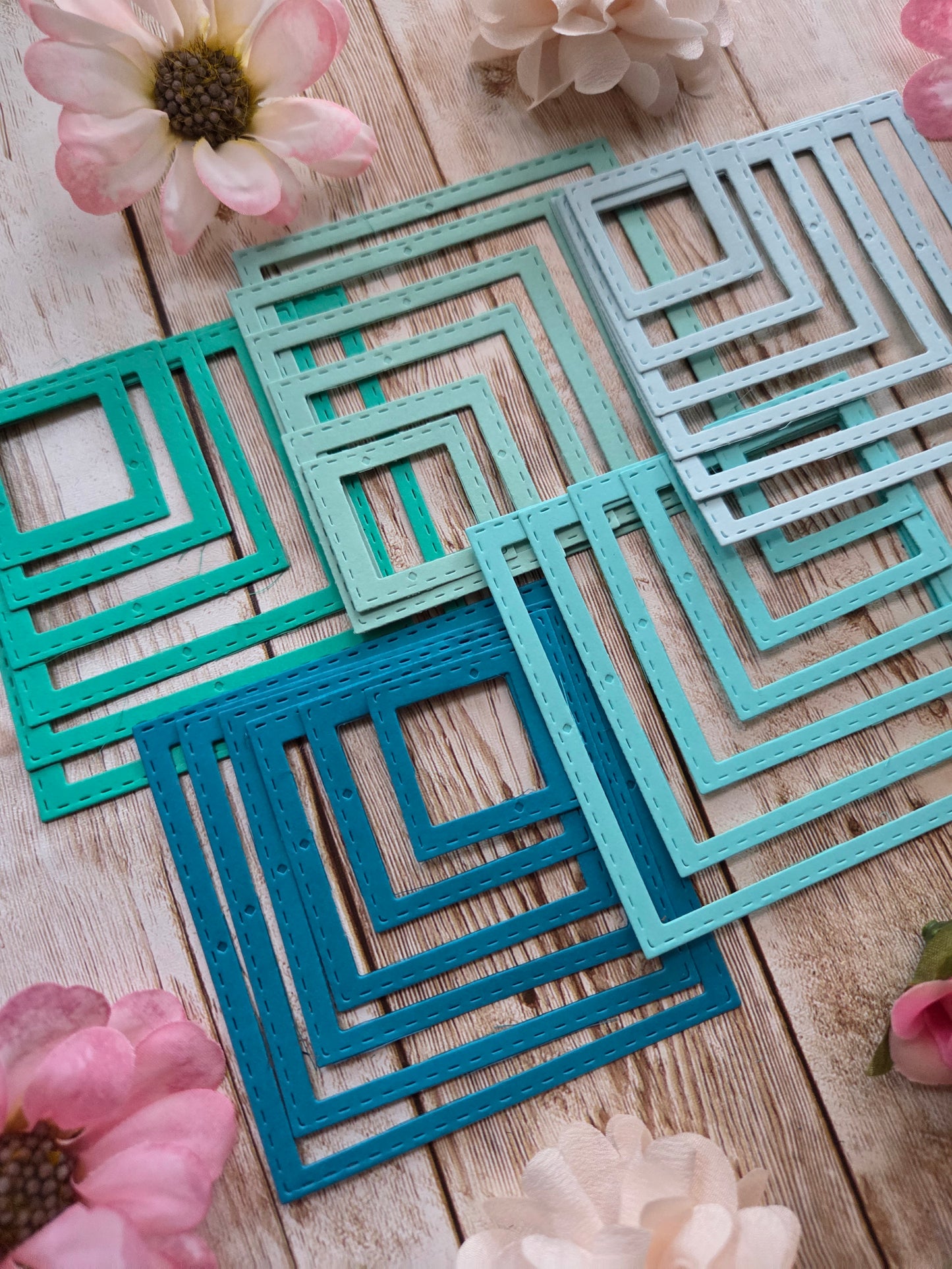 Nesting Squares Die Cut Set