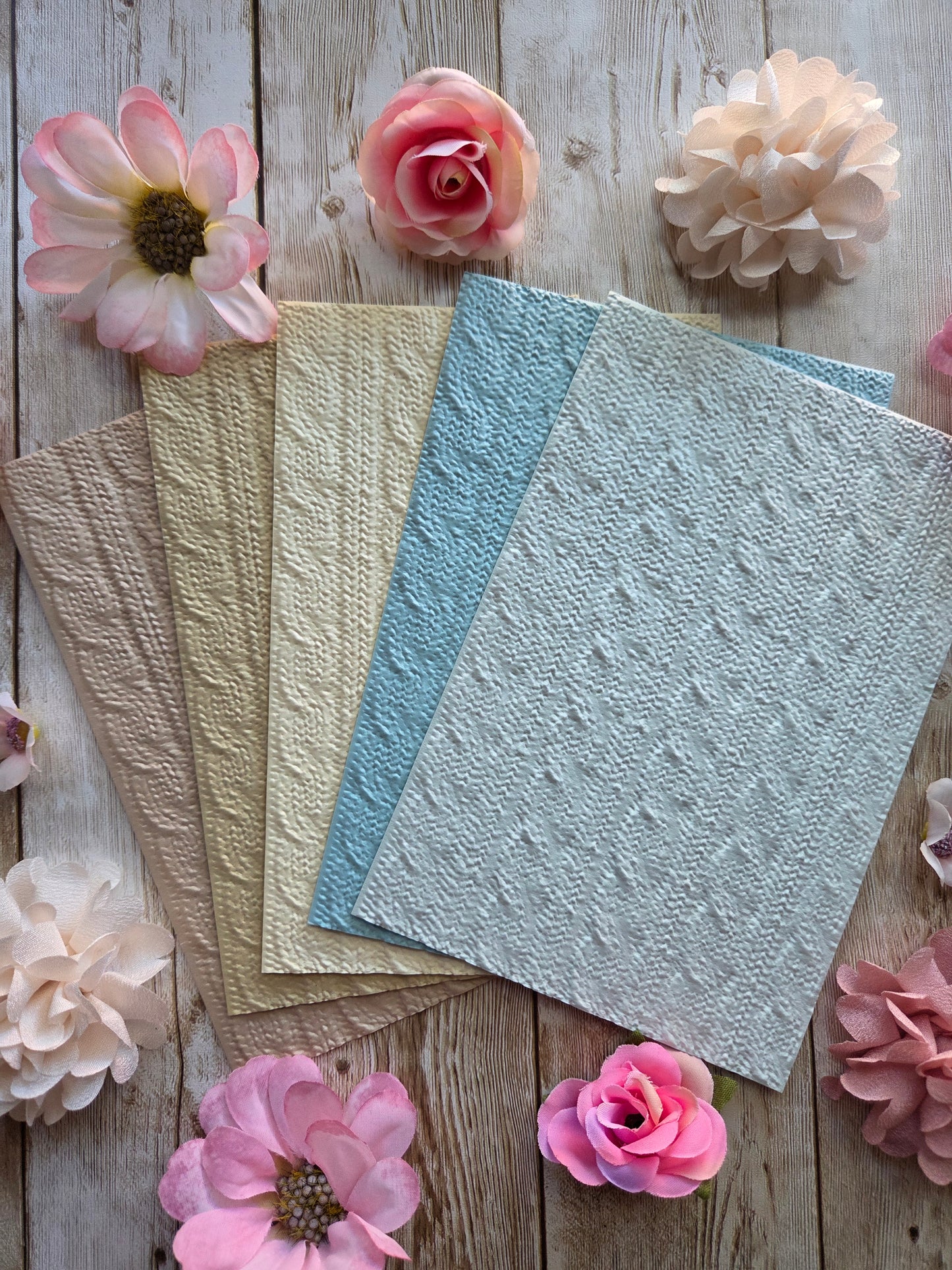 Sweater Embossed Paper Set