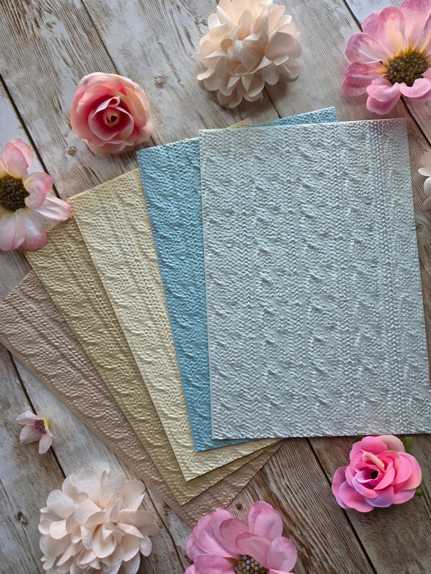 Sweater Embossed Paper Set