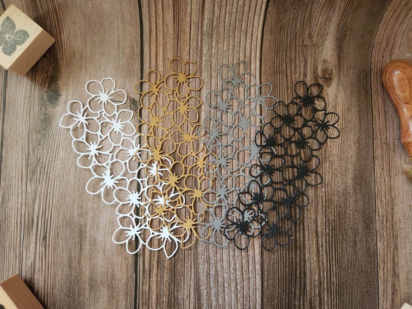 Flower Vines Die Cut