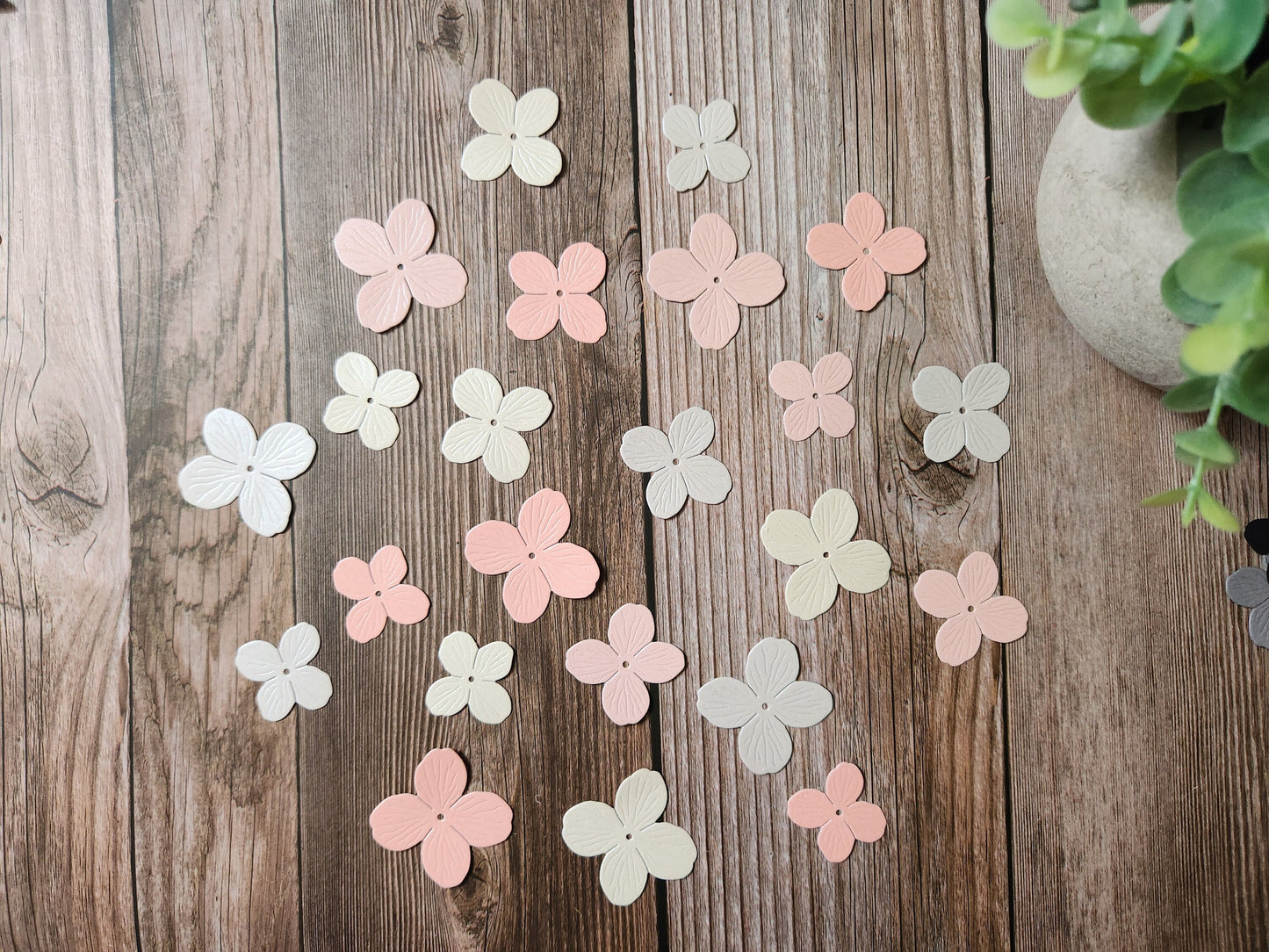 24 Lovely Flower Die Cuts