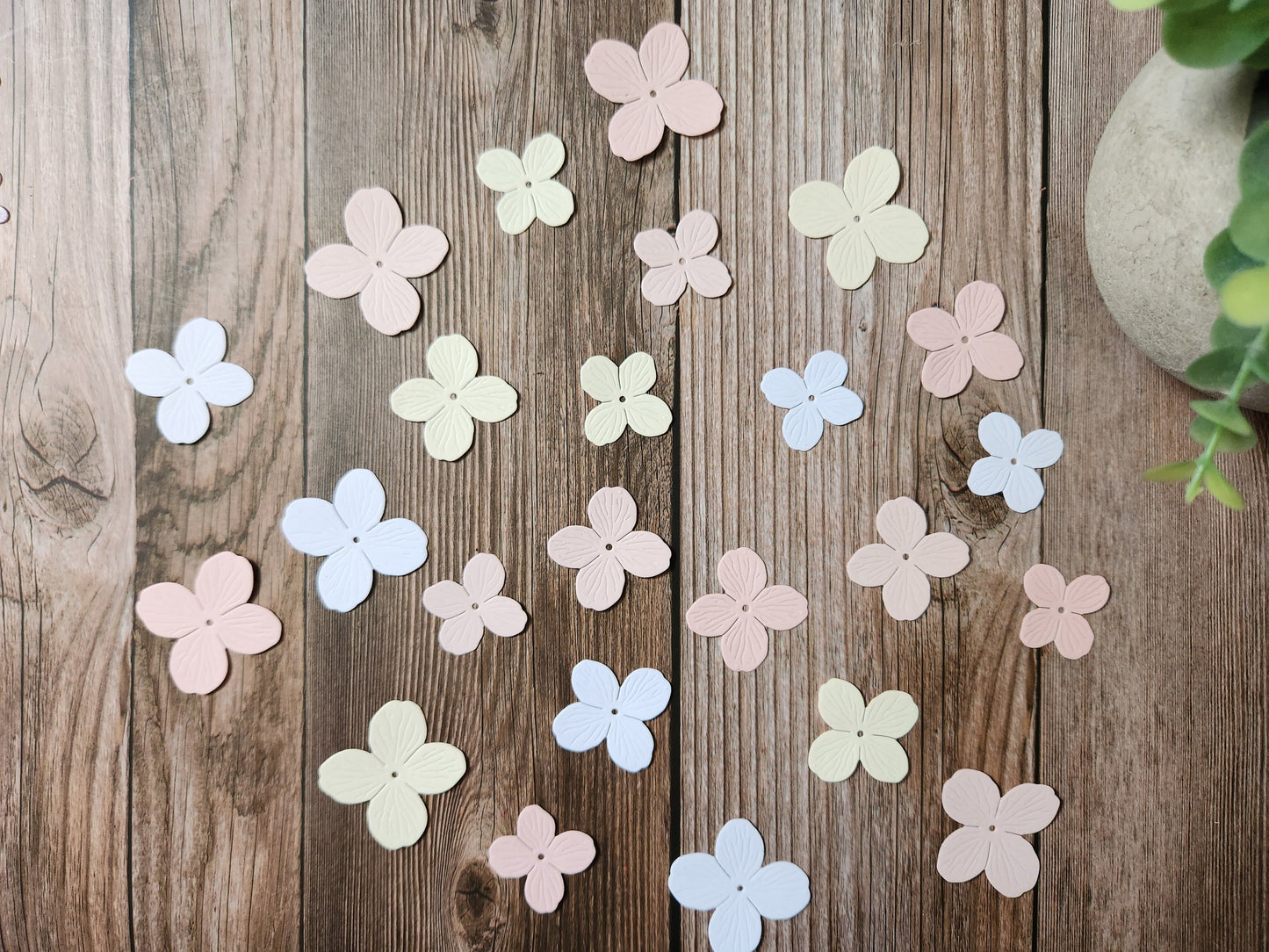 24 Lovely Flower Die Cuts