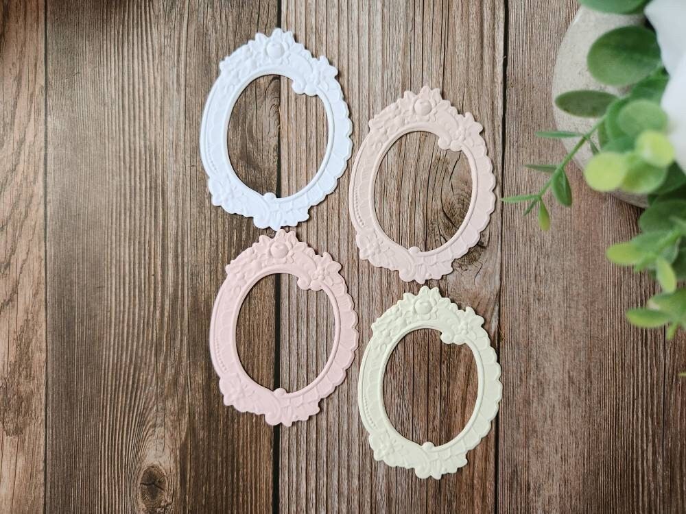 Embossed Oval Frame Die Cut